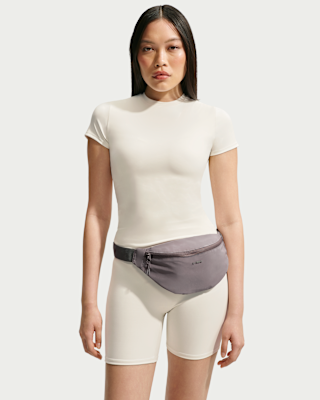 NikeSKIMS Women's Fannypack. Nike.com
